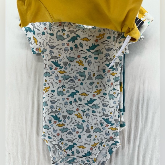 Carter's Baby Boy Bodysuits 5 Piece Set 12 Months Dinosaurs NEW WITH TAGS - Picture 4 of 7